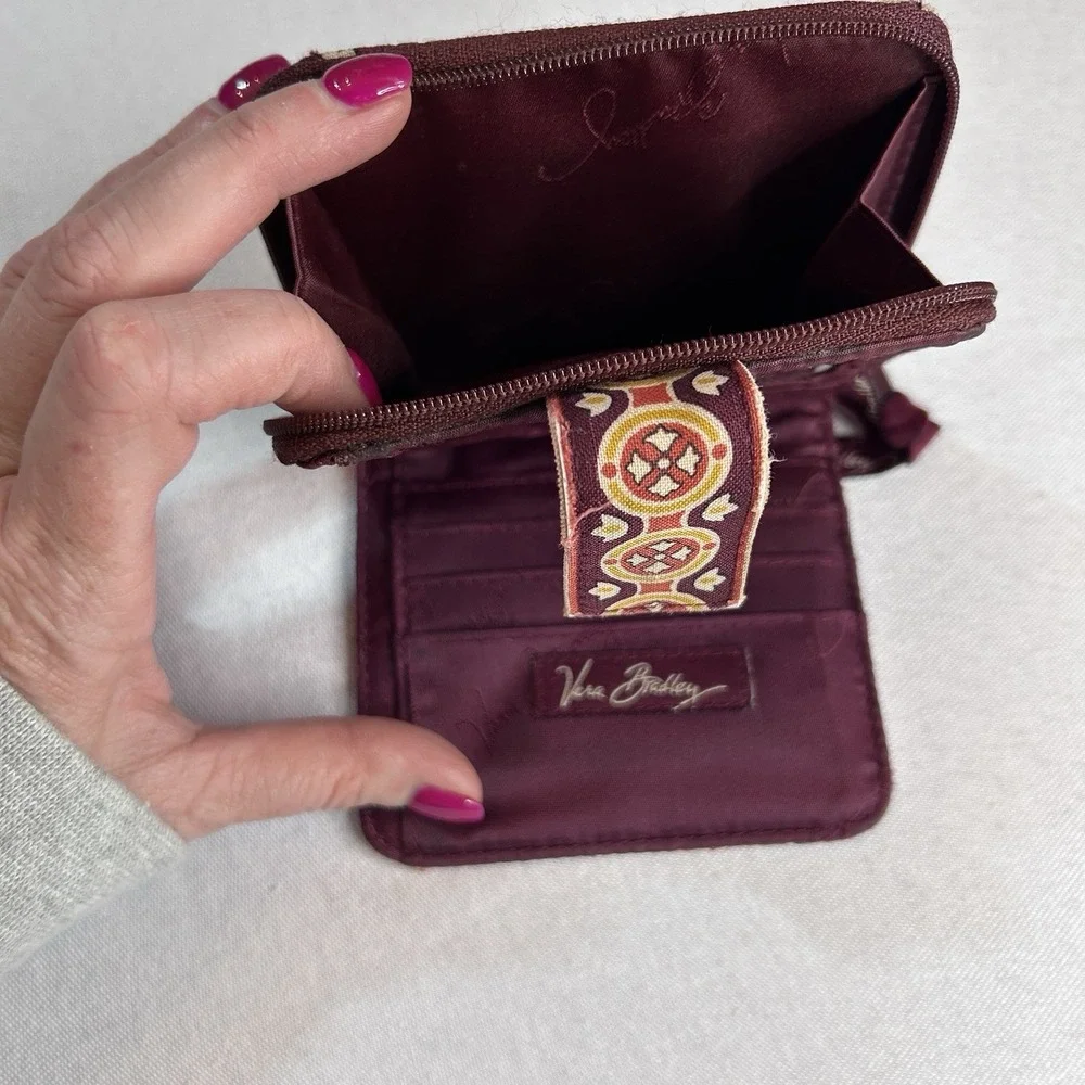 Small Vera Bradley Wallet Brown‎ Medallion Fold Zipper License & Card Slots
